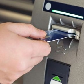 Capital controls: Τι ισχύει για επιχειρήσεις και αγορές μέσω&nbsp;ίντερνετ