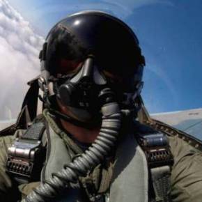 Είναι Ελληνας και από την Πρέβεζα ο «πρώτος και καλύτερος» πιλότος του&nbsp;ΝΑΤΟ!