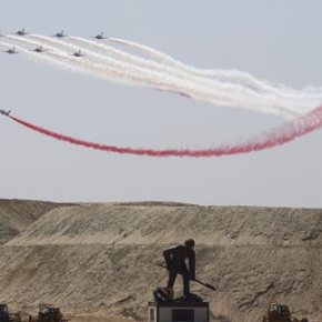 Ένα από τα σπουδαιότερα έργα στον κόσμο η νέα διώρυγα του Σουέζ Θα αλλάξει τους χρόνους της παγκόσμιας εμπορευματικής κίνησης εκτιμούν διεθνείς ναυτιλιακές&nbsp;εταιρείες