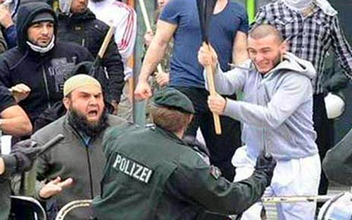 140915-isis-germany.jpg--500