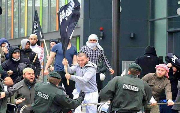 140915-isis-germany.jpg-600X375