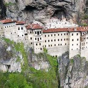 ΟΙ ΤΟΥΡΚΟΙ ΒΑΖΟΥΝ ΛΟΥΚΕΤΟ ΣΤΗΝ ΠΑΝΑΓΙΑ&nbsp;ΣΟΥΜΕΛΑ