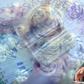 Απάτη το πακέτο των 35 δις&nbsp;Γιούνκερ…