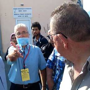 ΛΕΣΒΟΣ  … Κάτοικοι την έπεσαν στο Υπουργό… «Θα μας πεθάνετε…»&nbsp;(Βίντεο)