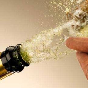 Πάρτυ με πούρα και σαμπάνιες σε σύσκεψη ανωτάτων αξιωματικών του&nbsp;ΥΠΕΘΑ