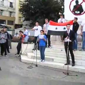 ΑΥΤΗ ΔΕΝ ΕΙΝΑΙ «ΠΑΡΑΝΟΜΟΣ ΜΕΤΑΝΑΣΤΗΣ», ΕΙΝΑΙ ΜΙΑ ΣΥΡΙΑ ΠΟΥ ΑΓΑΠΑΕΙ ΤΗΝ ΠΑΤΡΙΔΑ&nbsp;ΤΗΣ