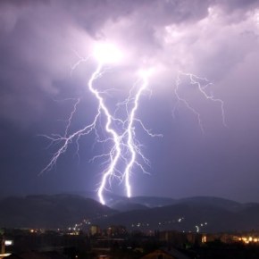 Η ΦΥΣΗ ΘΑ ΕΠΑΝΑΣΤΑΤΗΣΕΙ… “ΟΤΑΝ Ο ΘΕΟΣ ΑΛΛΑΞΕΙ ΤΟΥΣ ΚΑΙΡΟΥΣ ΜΕΤΑΒΑΛΛΟΝΤΑΣ ΤΟΝ ΧΕΙΜΩΝΑ ΣΕ ΚΑΛΟΚΑΙΡΙ, ΤΟΤΕ ΟΙ ΘΕΙΟΙ ΧΡΗΣΜΟΙ ΘΑ ΕΠΙΒΕΒΑΙΩΘΟΥΝ, ΑΛΛΑ Ο ΚΟΣΜΟΣ…”&nbsp;(ΒΙΝΤΕΟ)