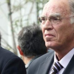 ΠΡΟΒΟΚΑΤΣΙΑ Ή ΑΛΗΘΕΙΑ; Χαμός στο διαδίκτυο με την αφίσα του Βασίλη: «Σε τόσες εκλογές πιάστηκες μ@λ@κ@ς…»&nbsp;(ΦΩΤΟ)