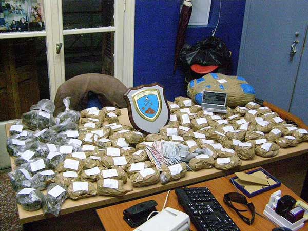 narkwtika-mytilini-600X450