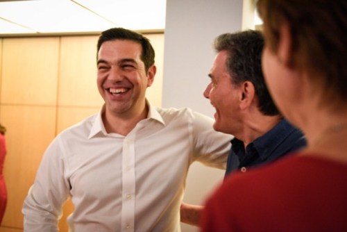 tsipras-grafeio1
