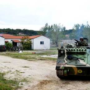 Επέλαση Τεθωρακισμένων Οχημάτων και Έφοδος Μαχητών εντός Κατοικημένων Περιοχών ! (φώτο) «ΤΑΜΣ της XVI Μ/Κ&nbsp;ΜΠ»