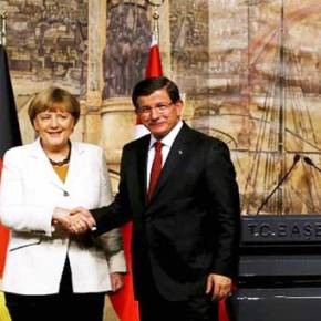 Τα «δώρα» της Μέρκελ στον Νταβούτογλου για να κερδίσει τις εκλογές της 1ης&nbsp;Νοεμβρίου