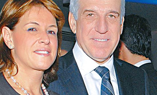 Το-ζεύγος-του-Γιάννου-Παπαντωνίου-ξέφυγε-από