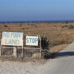 Κύπρος: Συμφωνία για τη διάνοιξη του οδοφράγματος Δερύνειας Η αρχική απόφαση είχε ληφθεί στα τέλη Μαΐου, στο πλαίσιο των συζητήσεων για μέτρα οικοδόμησης&nbsp;εμπιστοσύνης