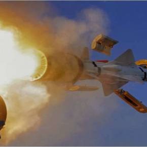 «Βροχή» πυραύλων Exocet, Penguin και Sea Sparrow στο ΠΒ Κρήτης – Το μήνυμα σε Τουρκία αλλά και Γερμανία&nbsp;(vid)