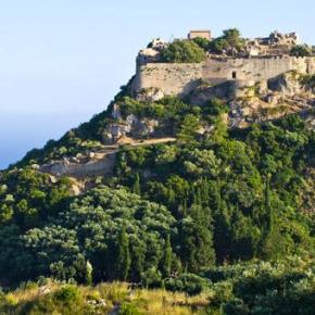 Τα ωραιότερα κάστρα στα ελληνικά&nbsp;νησιά