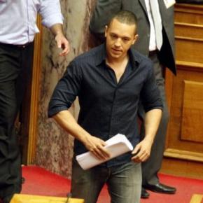 ΤΑ “ΕΧΩΣΕ” ΑΓΡΙΑ Ο ΗΛΙΑΣ ΚΑΣΙΔΙΑΡΗΣ ΣΤΟΝ ΑΝΤΙΠΡΟΕΡΟ ΤΗΣ ΚΟΜΙΣΙΟΝ-ΤΟΝ ΕΚΑΝΕ “ME TA&nbsp;ΚΡΕΜΜΥΔΑΚΙΑ”