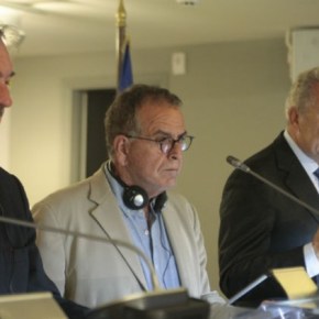 Επιτάχυνση της λειτουργίας των κέντρων&nbsp;υποδοχής