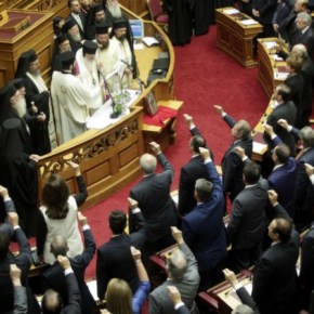 Νίκη Τσίπρα για τους υποψήφιους Αντιπρόεδρους της Βουλής Πρόκειται για τους Τάσο Κουράκη, Γιώργο Βαρεμένο και Τασία Χριστοδουλοπούλου. Οι ψηφοφορίες για τον Πρόεδρο και τους έξι Αντιπροέδρους της Βουλής θα γίνουν την&nbsp;Κυριακή.