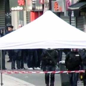 Γυμνοί μεταφέρονται οι συλληφθέντες ισλαμιστές στο Παρίσι&nbsp;(εικόνες)