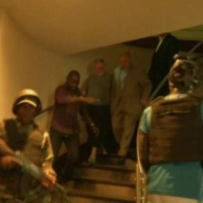 “ΔΕΝ ΞΕΡΕΙΣ ΤΟ ΚΟΡΑΝΙ;…ΘΑ ΠΕΘΑΝΕΙΣ!”-ΙΣΛΑΜΟΦΑΣΙΣΤΕΣ ΣΚΟΡΠΙΣΑΝ ΤΟΝ ΤΡΟΜΟ ΣΤΗΝ ΥΠΟΘΕΣΗ ΟΜΗΡΙΑΣ 170 ΑΝΘΡΩΠΩΝ ΣΕ ΞΕΝΟΔΟΧΕΙΟ ΤΟΥ&nbsp;ΜΑΛΙ