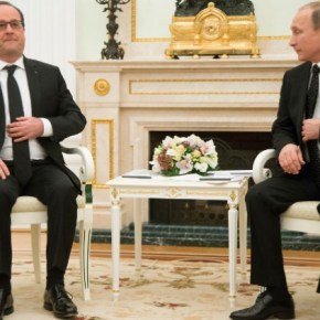 «Παίζετε με τη&nbsp;φωτιά»