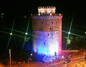 Όλη η Ελλάδα… μια απέραντη γαλλική&nbsp;σημαία!