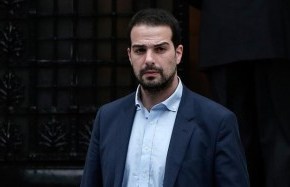 Άρχισε το ξήλωμα του «πουλόβερ»… ΡΗΞΗ&nbsp;Αλέξη-Γαβριήλ