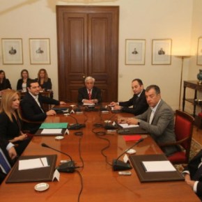 Με διαφωνίες ολοκληρώθηκε το συμβούλιο πολιτικών&nbsp;αρχηγών