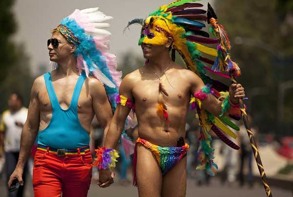 16-17-ANOIGMA-12---600x404