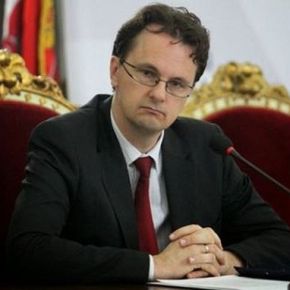 «Ράπισμα» της σερβικής ορθόδοξης εκκλησίας εναντίον του Υπουργού Παιδείας που δεν θέλει τα θρησκευτικά στα&nbsp;σχολεία!