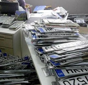 ΑΛΛΑΖΟΥΝ ΟΛΑ ΣΤΑ ΤΕΛΗ ΚΥΚΛΟΦΟΡΙΑΣ: Πινακίδες με το… μήνα – Νέος φόρος και στη&nbsp;βενζίνη