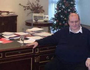 Το «αυτοκρατορικό» γραφείο του Νίκου Φίλη και το υπνοδωμάτιο στο υπουργείο&nbsp;Παιδείας