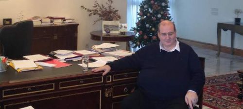 f6fbfcbec95fab10ae271932d7b2d4f2_M