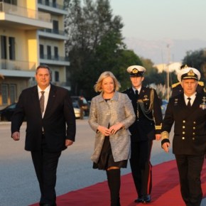 Η υπουργός Άμυνας της Ολλανδίας στο&nbsp;ΥΠΕΘΑ