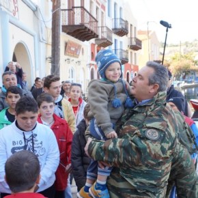 ΚΑΜΜΕΝΟΣ: Από Λήμνο μέχρι Καστελόριζο για ευχές&nbsp;Φωτογραφίες.