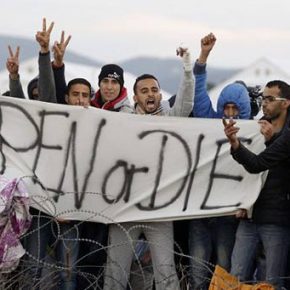 Φωτογραφία-ντοκουμέντο για τους «κακόμοιρους πρόσφυγες»: Ανοίξτε τα σύνορα, ή&nbsp;πεθάνετε!