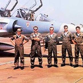 Όταν οι Έλληνες πιλότοι έσπασαν τα τζάμια της&nbsp;Σμύρνης