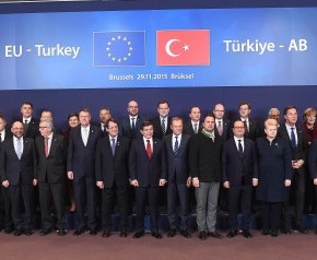 Με Ποσά Μαμούθ, η ΕΕ στηρίζει τις Σφαγές των&nbsp;Τούρκων!