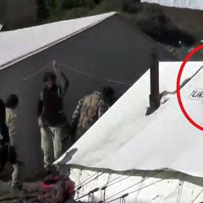 Η Τουρκία με κάλυψη τον Ερυθρό Σταυρό παραδίδει όπλα και πυρομαχικά στους Τουρκομάνους τζιχαντιστες – Βίντεο και φωτό&nbsp;ντοκουμέντα