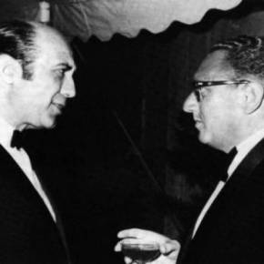 «Έφυγε» ο Έλληνας ρεπόρτερ που ξεσκέπασε τον Νίξον και τον&nbsp;Κίσινγκερ