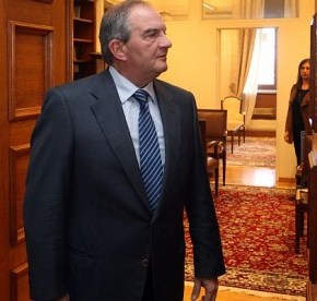 ΜΥΣΤΙΚΟΣ ΔΕΙΠΝΟΣ! Το τετ α τετ Καραμανλή-Γλύξμπουργκ – Ποιοι άλλοι ήταν μαζί&nbsp;τους