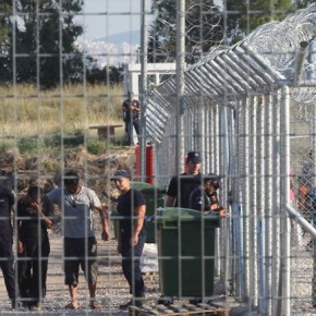 Ξανανοίγουν τα Κέντρα Κράτησης&nbsp;Μεταναστών