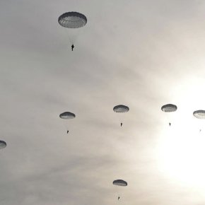 ΕΚΤΑΚΤΟ! Ρώσοι επίλεκτοι Αλεξιπτωτιστές σε ύψιστη επιφυλακή «ετοιμάζονται» για αποστολή στην&nbsp;Συρία;