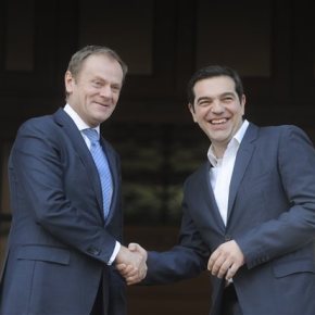 Τσίπρας: Να ενώσουμε δυνάμεις για να αντιμετωπίσουμε τις προκλήσεις, δεν είναι ώρα για εξόδους – Τουσκ: Ο αποκλεισμός της Ελλάδας από τη Σένγκεν δεν είναι η λύση-Βρετανία και προσφυγικό στη συνάντηση του Πρωθυπουργού με τον πρόεδρο του Ευρωπαϊκού&nbsp;Συμβουλίου