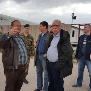 Επίσκεψη ΑΝΥΕΘΑ Δημήτρη Βίτσα στο κέντρο φιλοξενίας στον&nbsp;Ελαιώνα