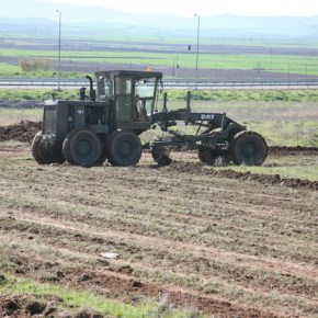 «Πυρετός» εργασιών στο πρώην στρατόπεδο Κουτσόχερου Λάρισας για τους Πρόσφυγες&nbsp;(ΦΩΤΟ)