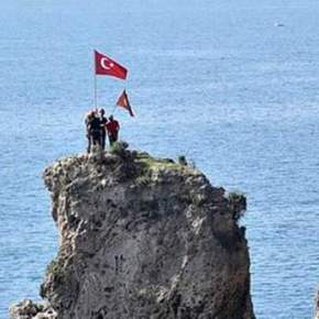 «Ο ΒΡΑΧΟΣ ΤΟΥ ΠΑΠΑ» ΚΑΙ ΤΑ…ΤΟΥΡΚΙΚΑ&nbsp;ΜΗΝΥΜΑΤΑ!