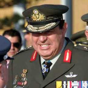 ΕΚΤΑΚΤΟ! Πολεμικό Μήνυμα από τον Στρατηγό Φράγκο: «Ελευθερία ή&nbsp;Θάνατος.