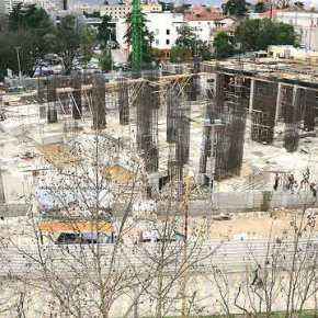 ΟΙ ΤΟΥΡΚΟΙ ΚΤΙΖΟΥΝ ΤΟ ΜΕΓΑΛΥΤΕΡΟ ΤΖΑΜΙ ΤΗΣ ΙΣΛΑΜΟΠΟΙΗΣΗΣ ΤΩΝ&nbsp;ΒΑΛΚΑΝΙΩΝ